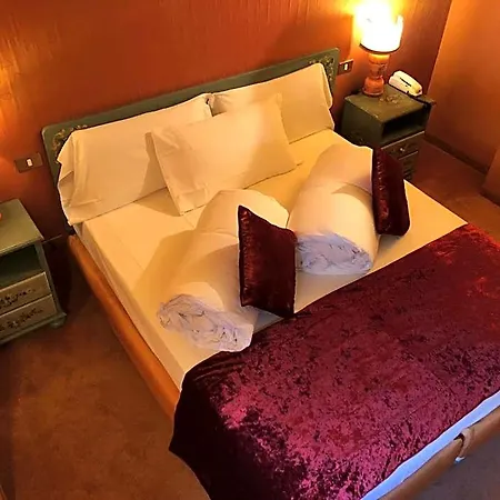 Punta Maquignaz Отель 4*