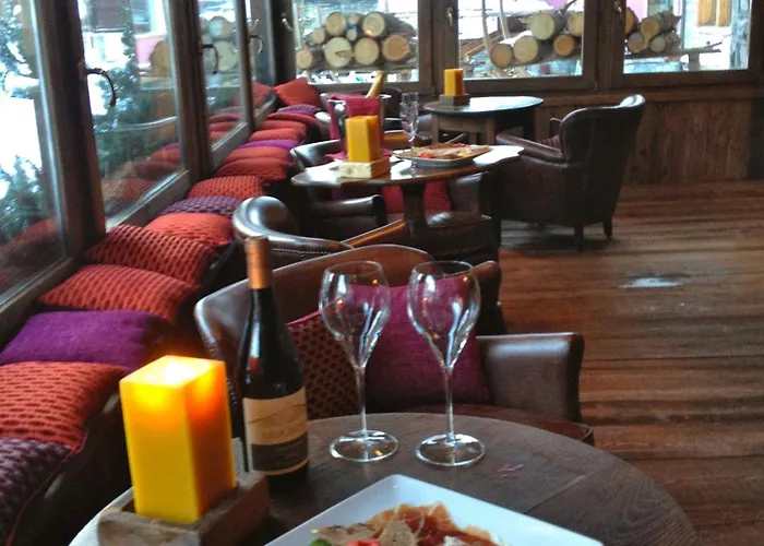 Punta Maquignaz 布勒伊-切尔维尼亚